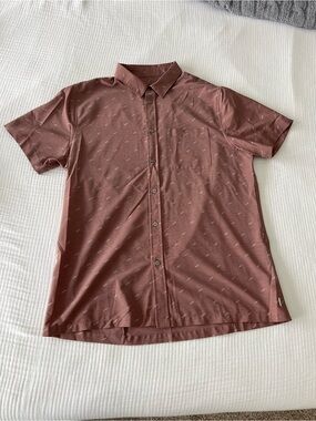 Vuori Men's Short-Sleeve Bridge Button-Up Shirt size large